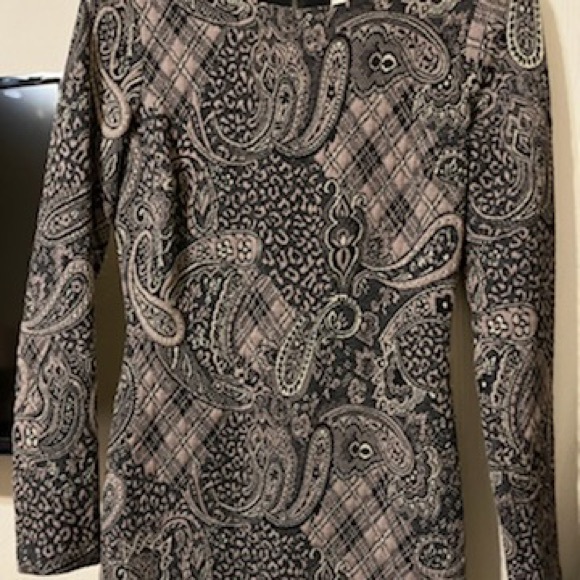 Dress - Picture 4 of 4